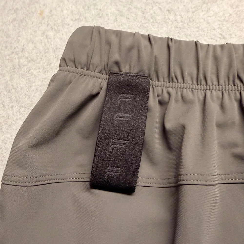 Fabletics The One Short Mens Charcoal Gray Athletic Gym Training Shorts Size M